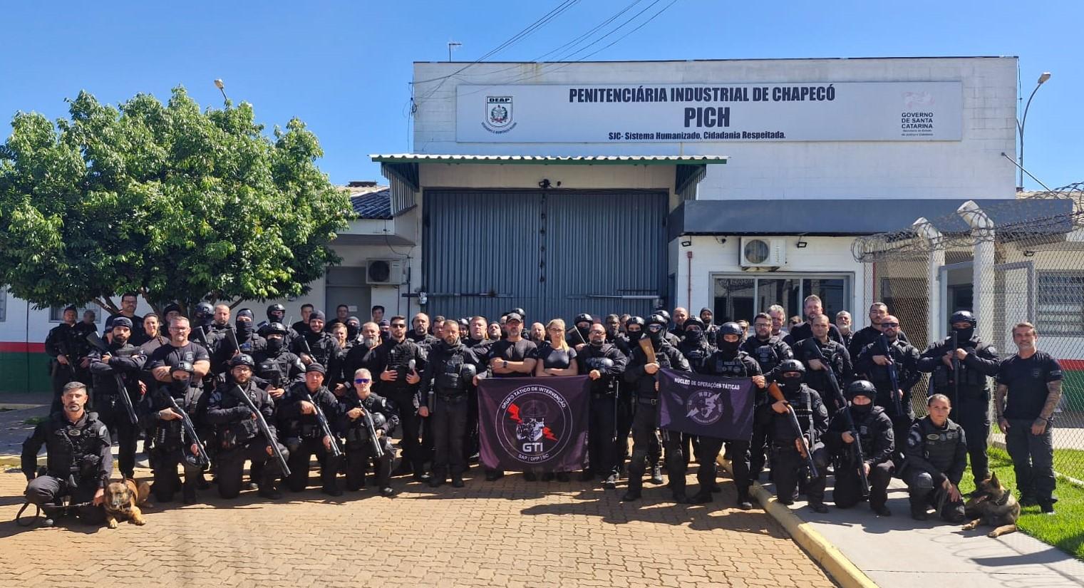 Polícia Penal faz operação pente fino na Penitenciária Industrial de Chapecó após tentativa de fuga frustrada