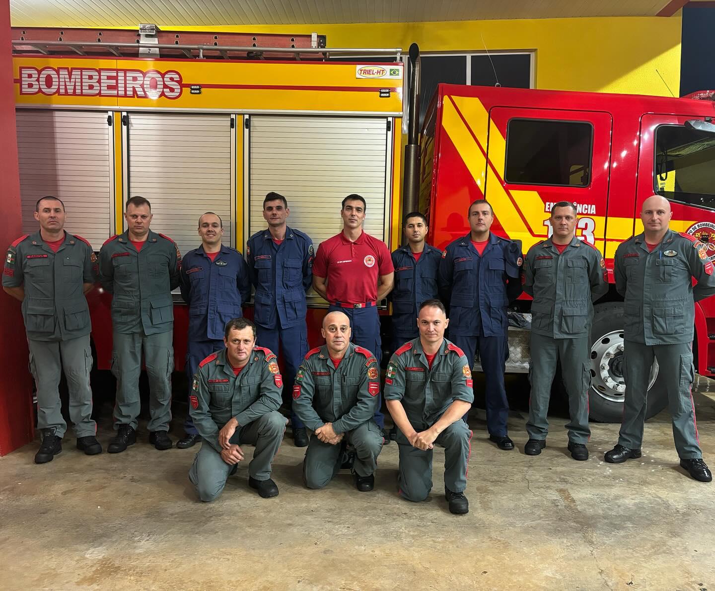 Bombeiros de Quilombo se reunem para planejar os trabalhos e apresentar seus dois novos membros.