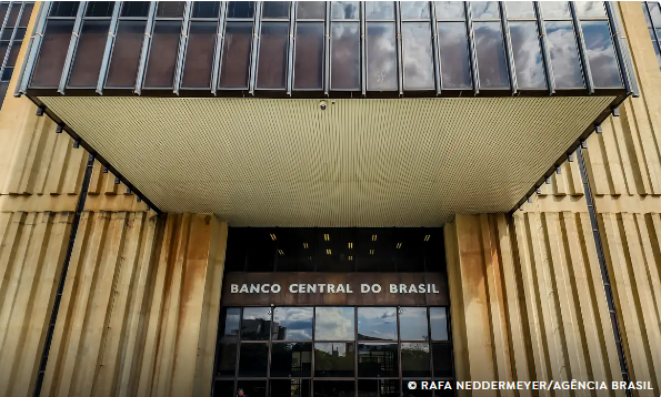 Mercado financeiro eleva previsão da inflação pela 18ª semana seguida