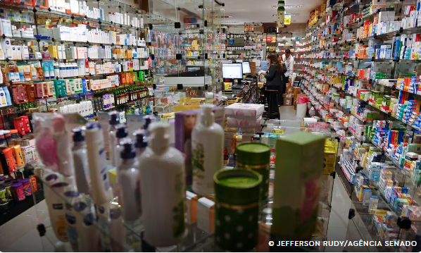 Teto para reajuste de medicamentos é publicado; entenda