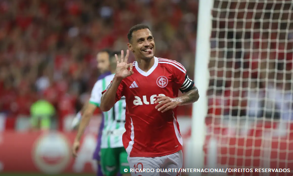Alan Patrick brilha e Inter supera Atlético Nacional na Libertadores