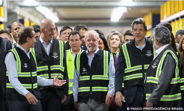 Brasil tem reservas para enfrentar decisões de Trump, diz Lula