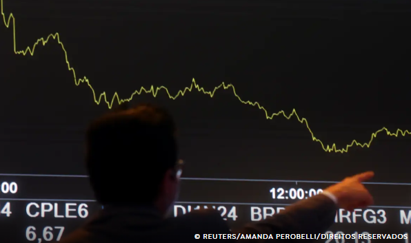 Bolsa volta a bater recorde e supera os 140 mil pontos