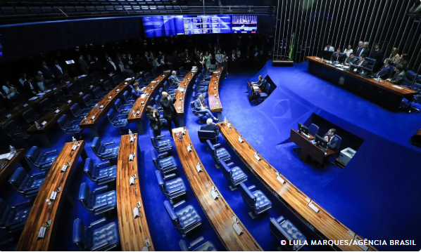 Senado segue Câmara e também derruba decreto do IOF