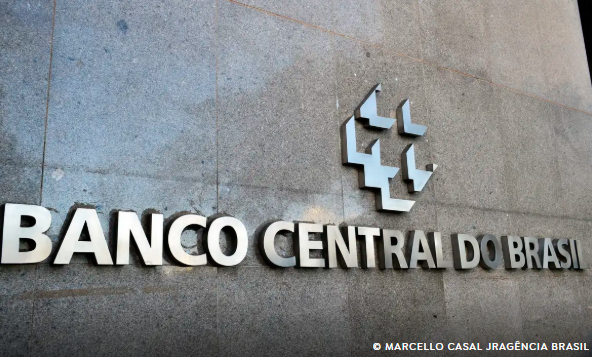 Banco Central suspende mais três instituições financeiras do Pix