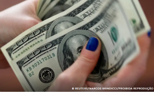 Dólar cai para R$ 5,42 e fecha no menor valor desde 19 de agosto