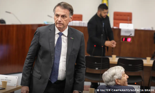 Prisão domiciliar: saiba o que Bolsonaro está proibido de fazer