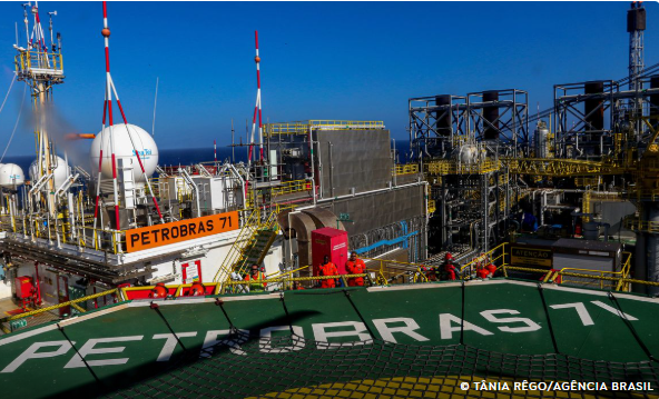Brasil bate pela 1ª vez marca de 5 milhões de barris de petróleo e gás