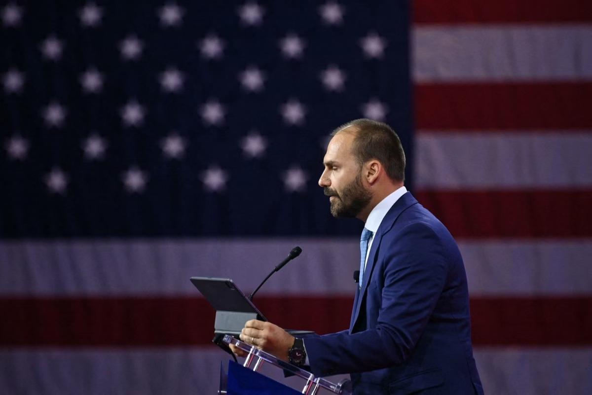 Eduardo Bolsonaro diz que EUA podem enviar caças e navios militares ao Brasil: ‘Eu prefiro a guerra’