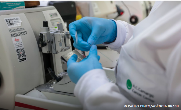 Cura de câncer de próstata pode chegar a até 98%