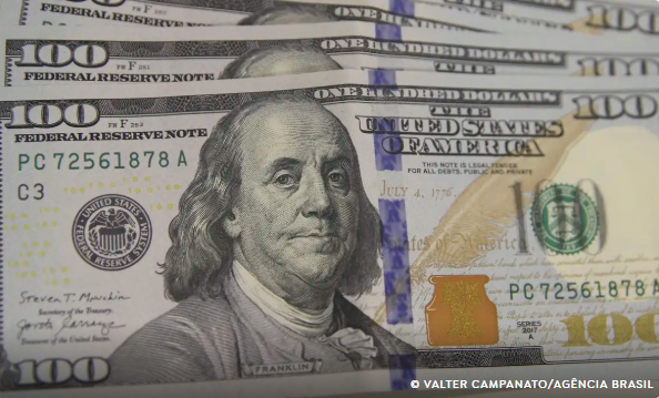 Dólar dispara para R$ 5,50 com tensão entre EUA e China
