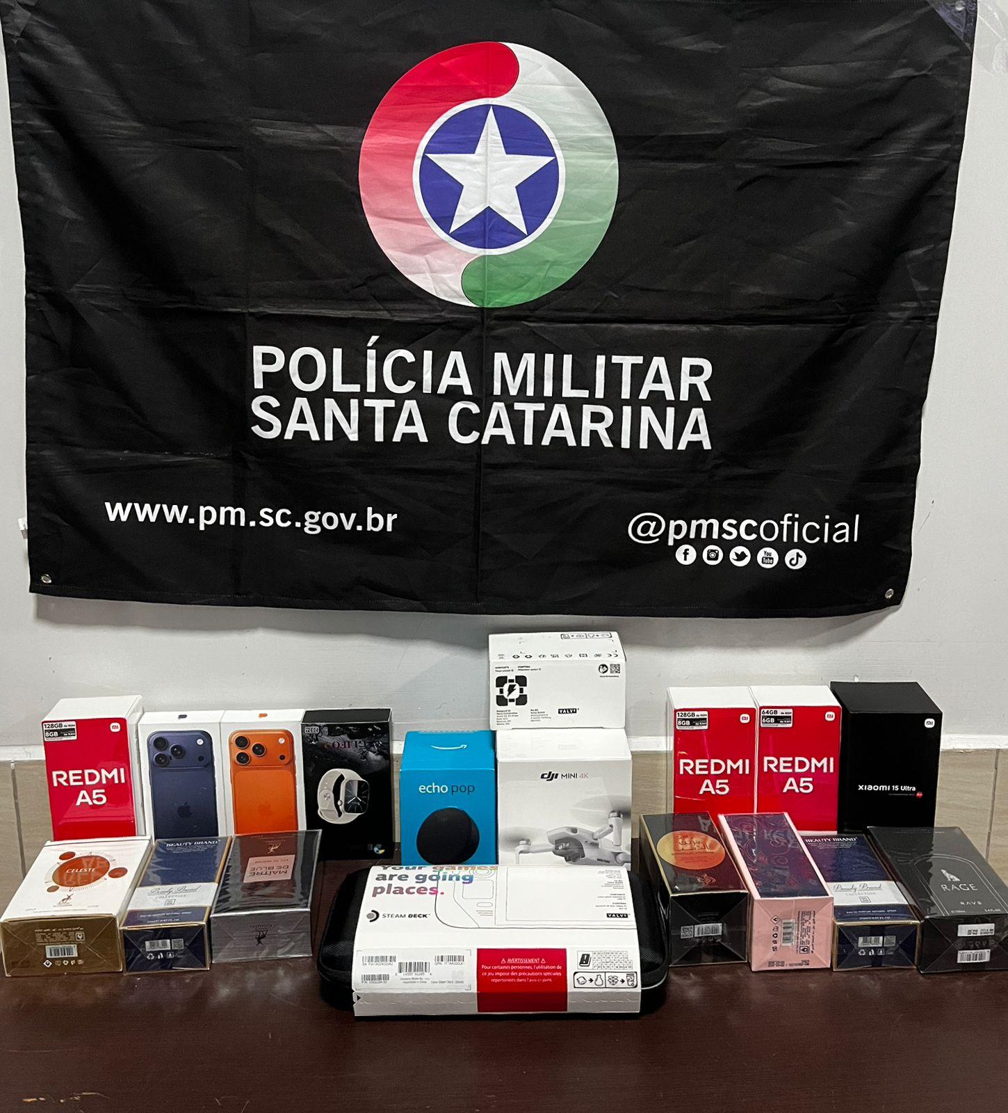 Formosa do Sul: Produtos oriundos do Paraguai são apreendidos na SC-157 pela PMRv