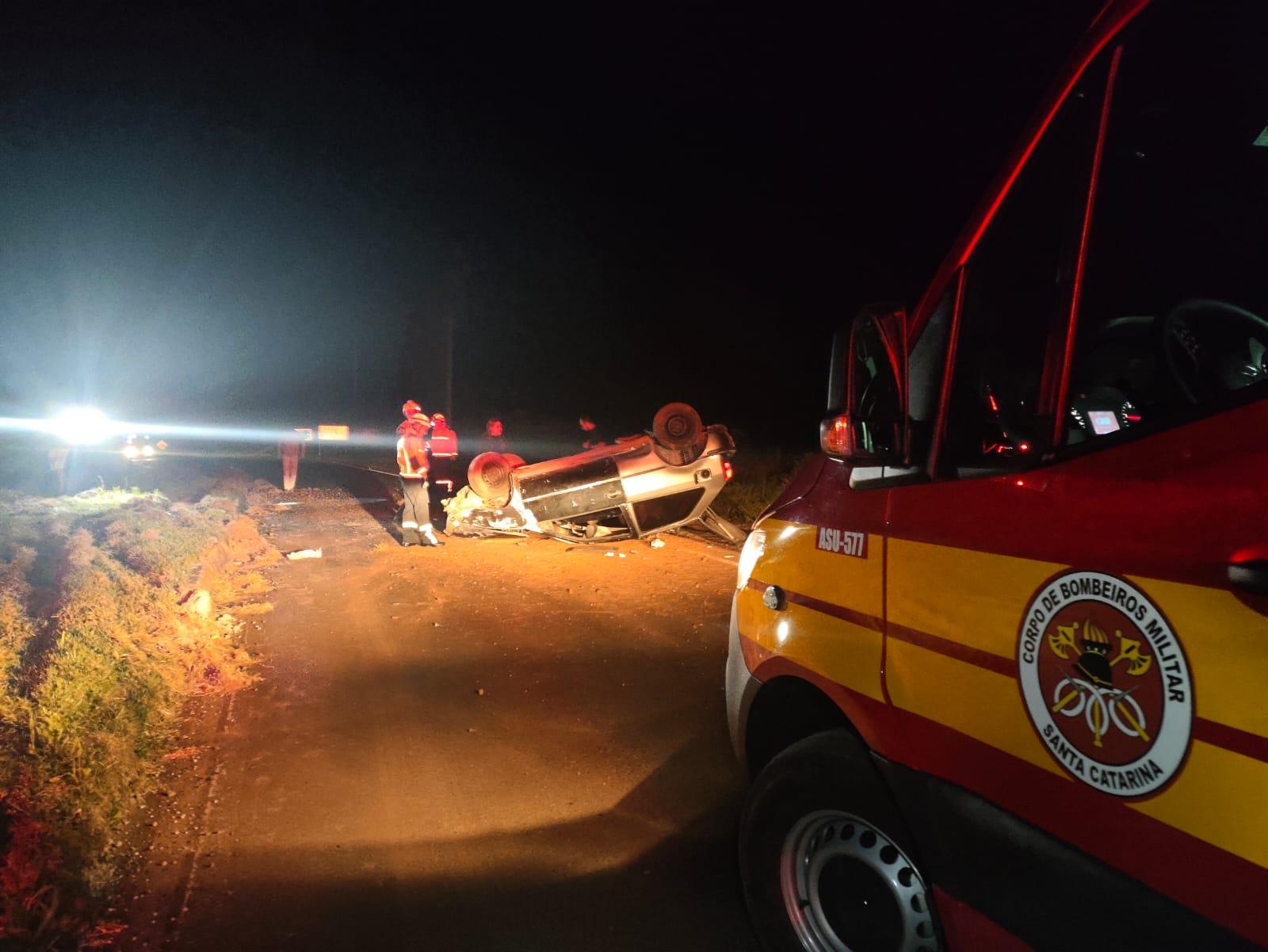 Motorista e mais outras três pessoas fogem do local após acidente na SC-157 em Quilombo/SC