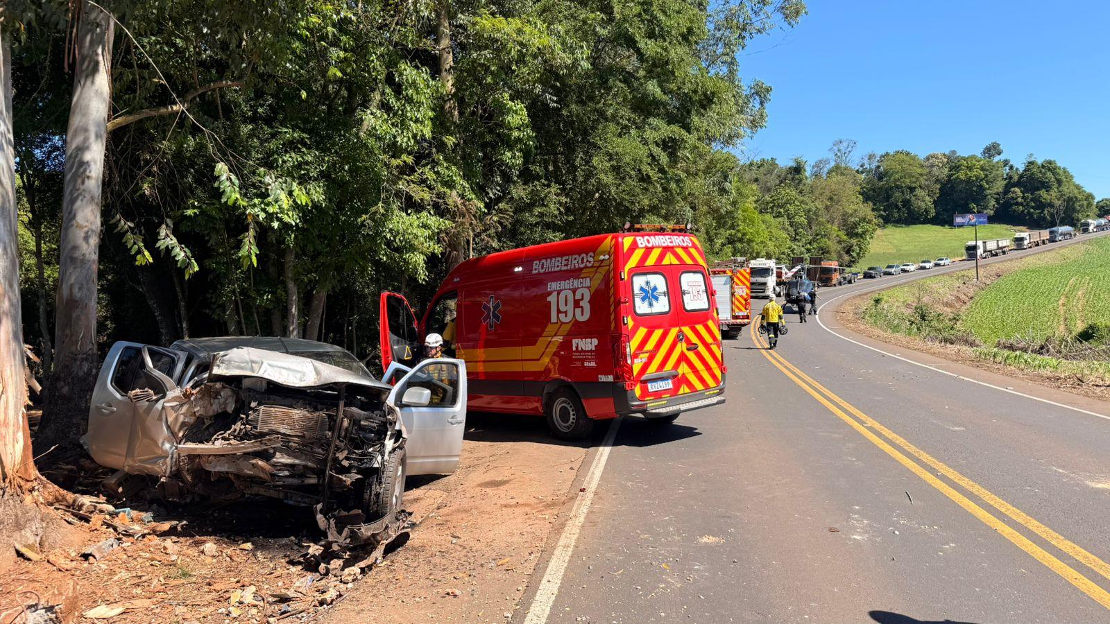 Uma das três vítimas de grave acidente na SC-157 em Quilombo é encaminhada ao HRO pelo Saer-Fron