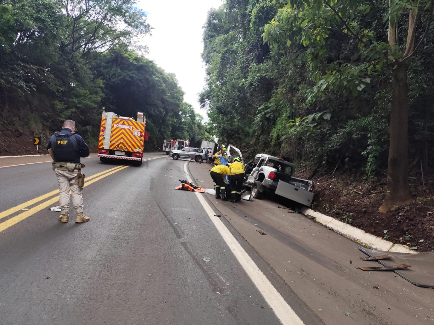 Grave acidente envolve 8 veículos e deixa um óbito e uma vítima em estado grave encaminhada ao Hospital Regional