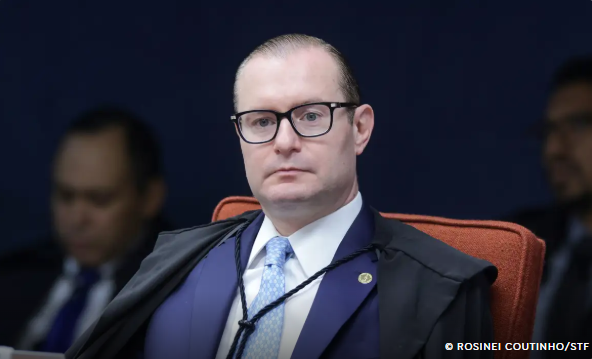 STF forma maioria para manter condenação de Bolsonaro e aliados