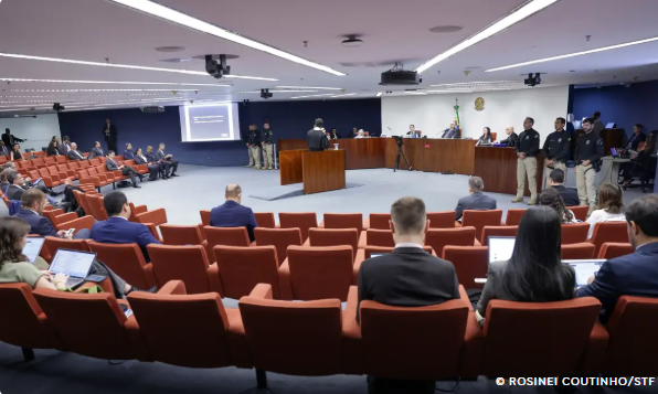 STF retoma julgamento do Núcleo 3 da trama golpista após intervalo