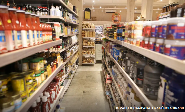 Inflação de 0,18% em dezembro faz IPCA voltar para meta do governo