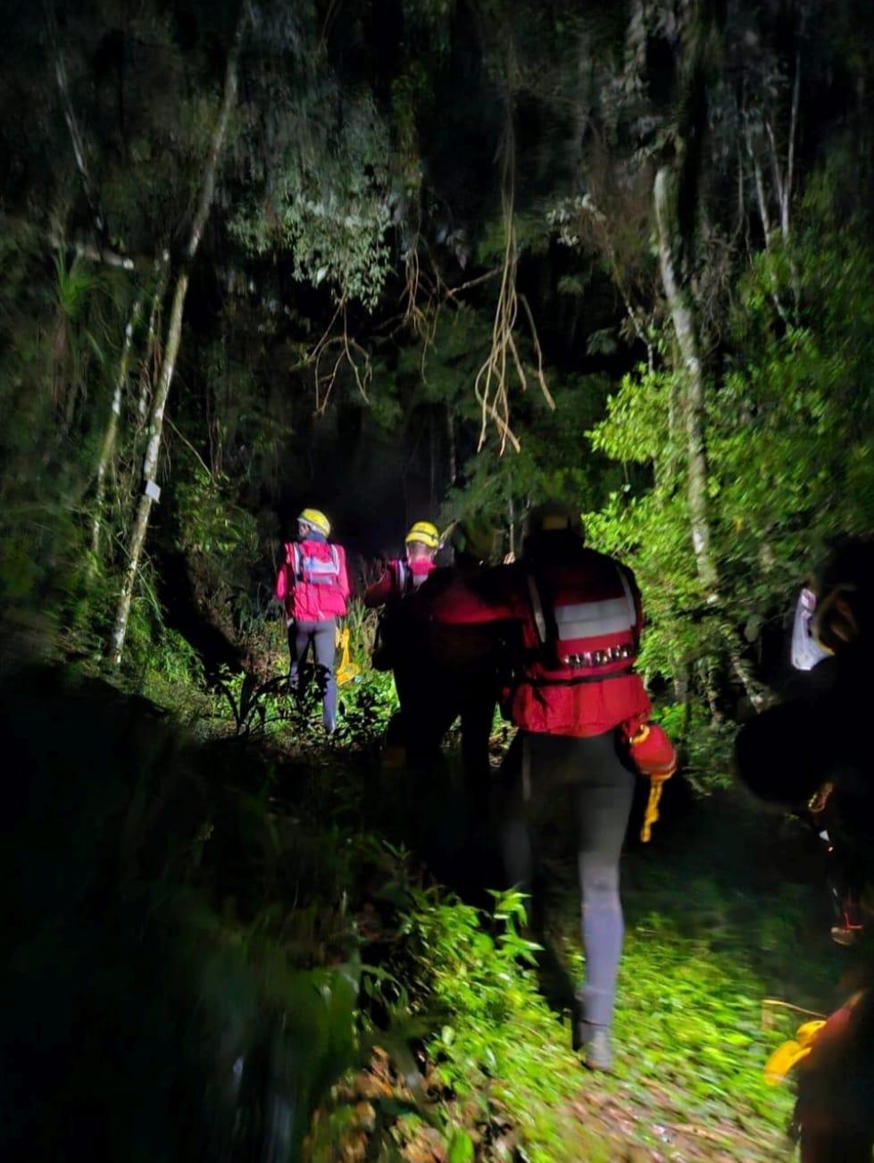 Bombeiros atendem ocorrência de desaparecimento de mãe e filha no Rio Chapecozinho em Xanxerê