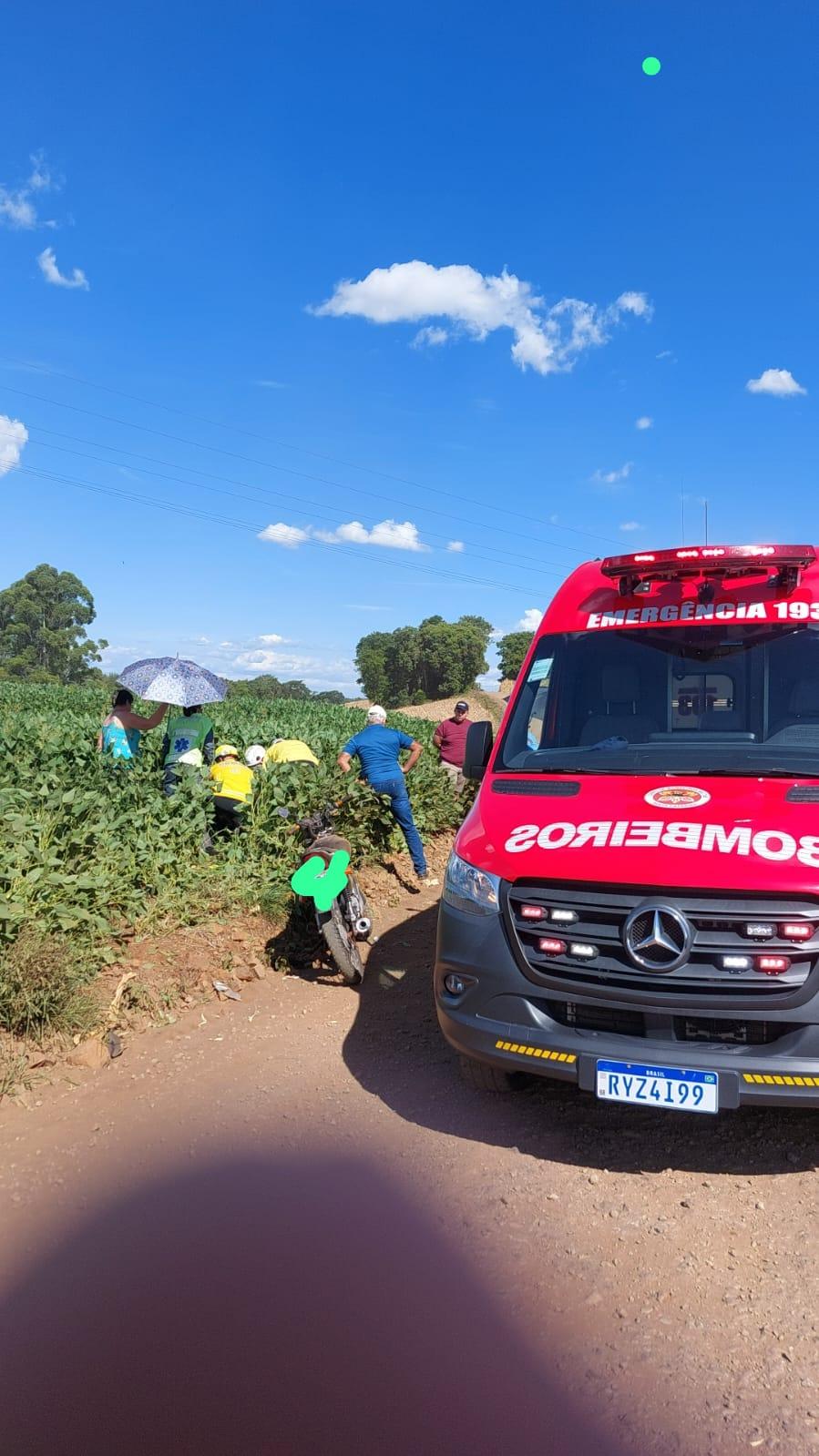 Colisão carro e moto deixa motociclista ferido no interior de Quilombo