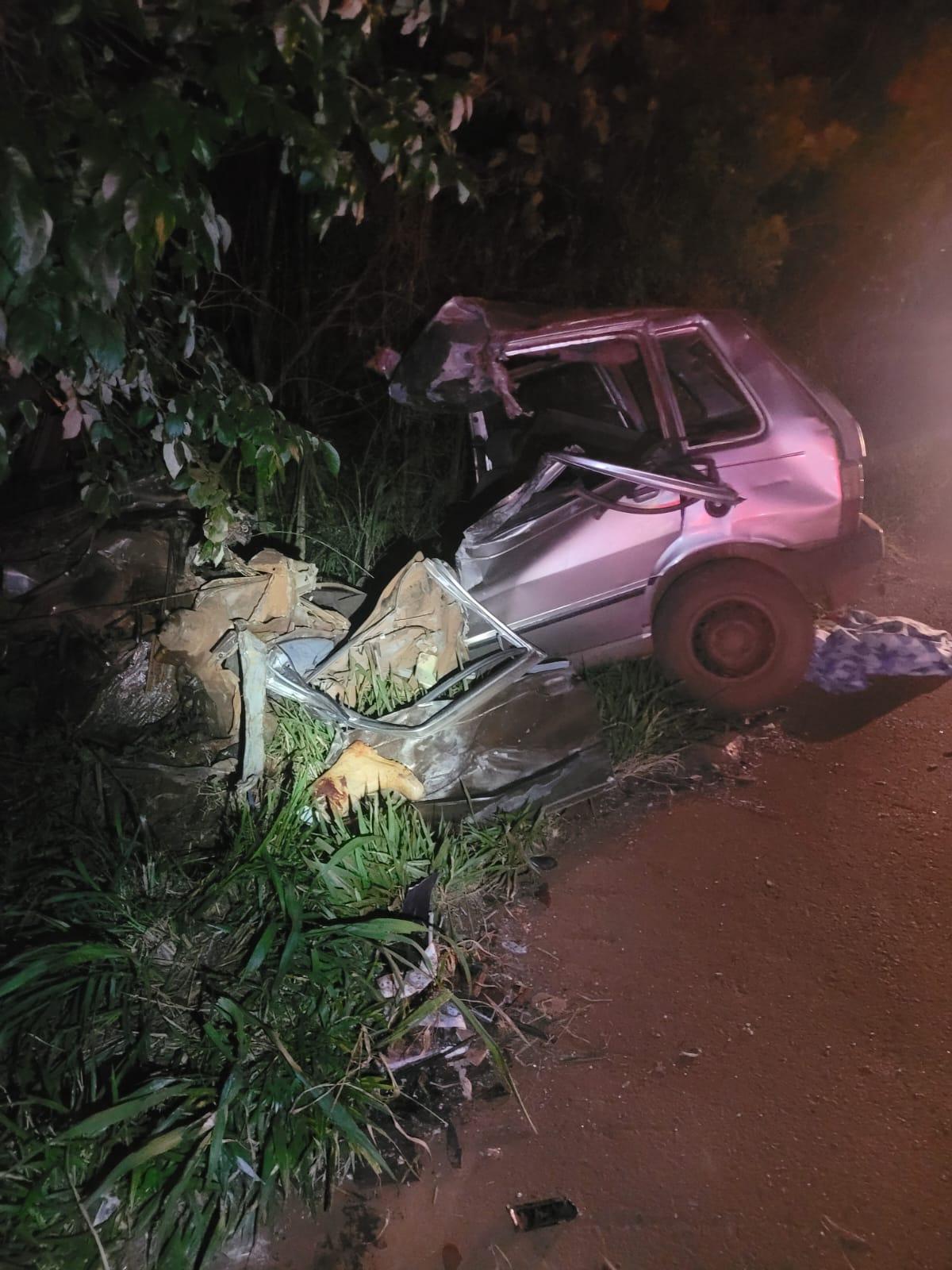 Idoso de 68 more em colisão entre o carro que dirigia e caminhão no Oeste de SC