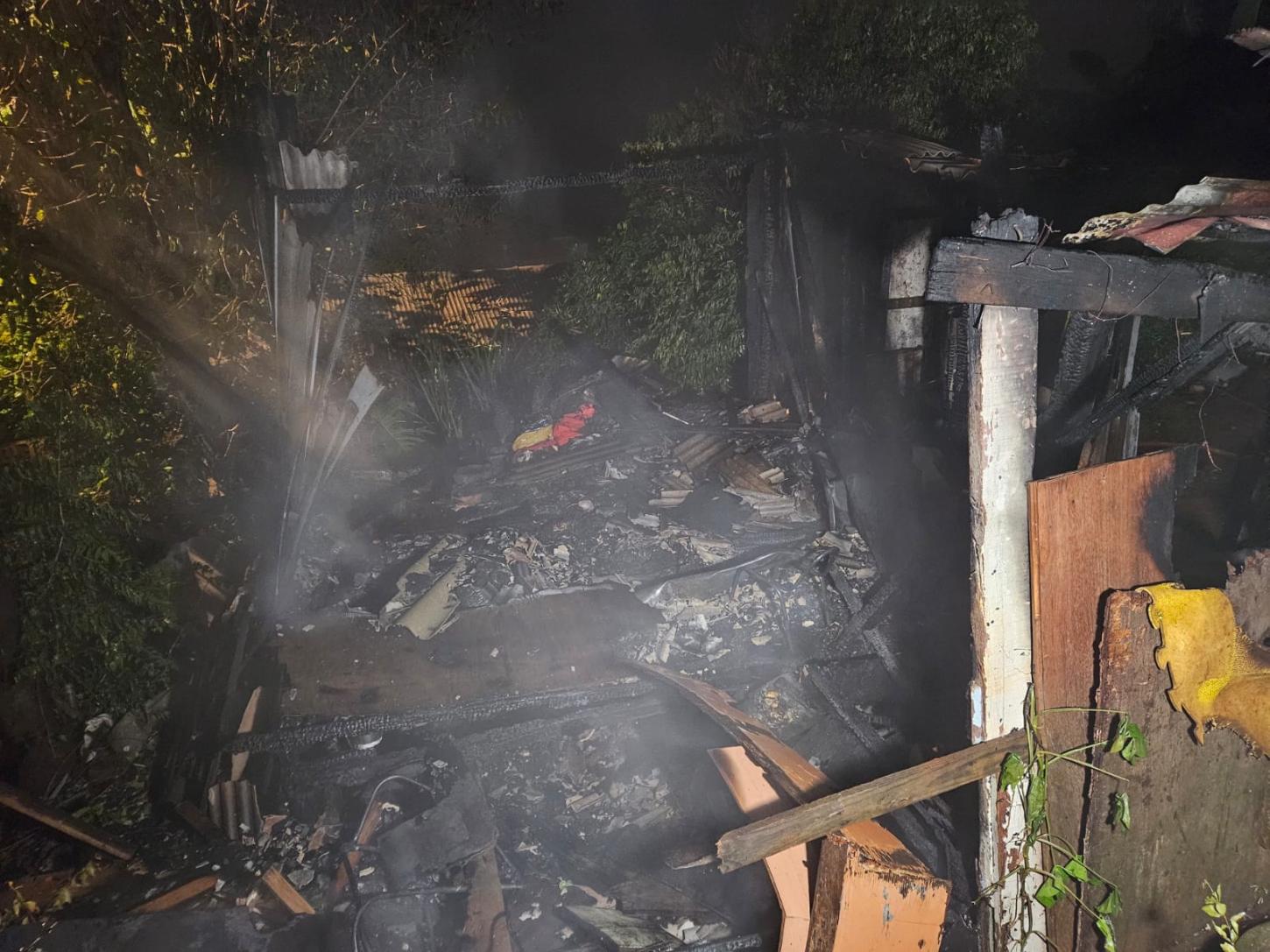 Incêndio destruiu residência unifamiliar em Xanxerê