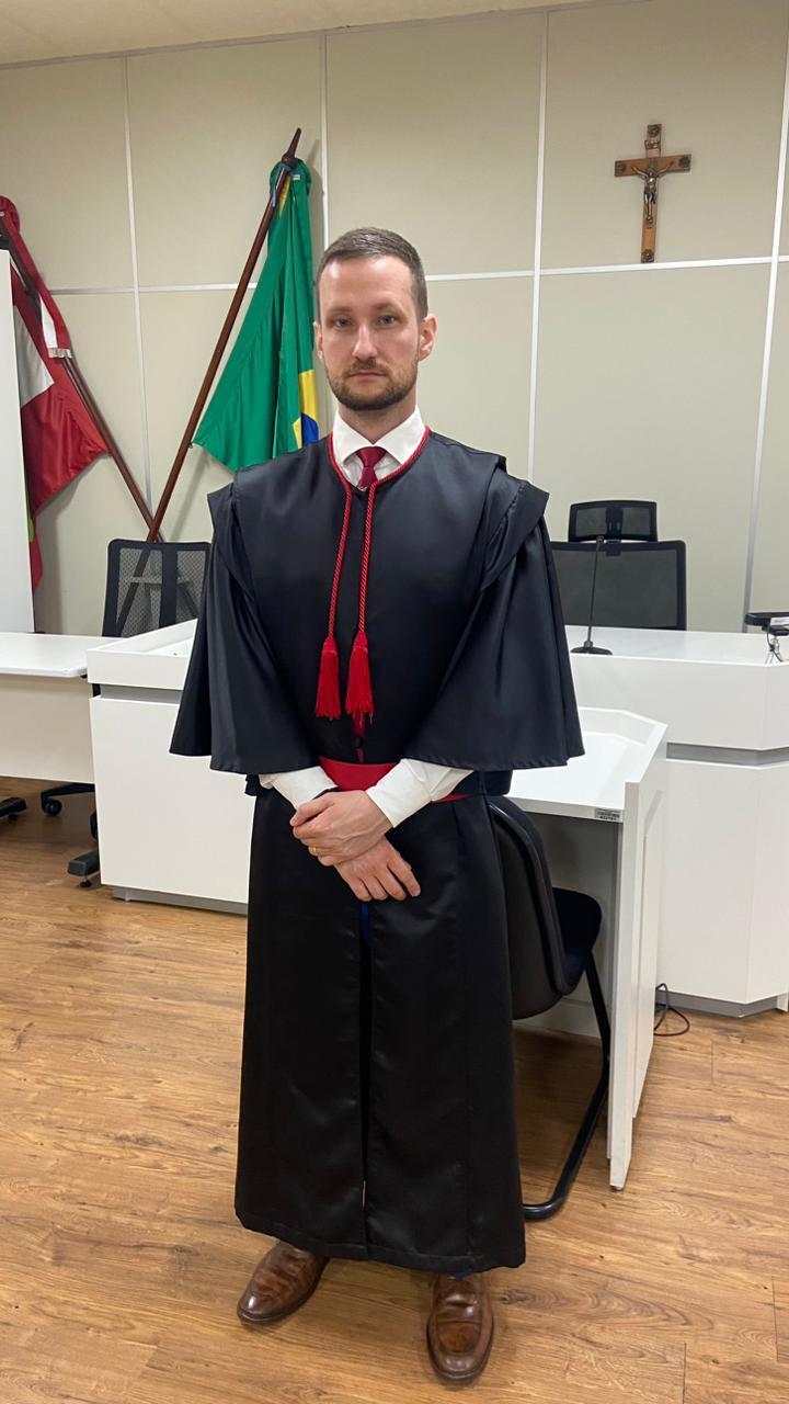 Homem que matou companheira na frente dos filhos é condenado a 60 anos de prisão em Palmitos