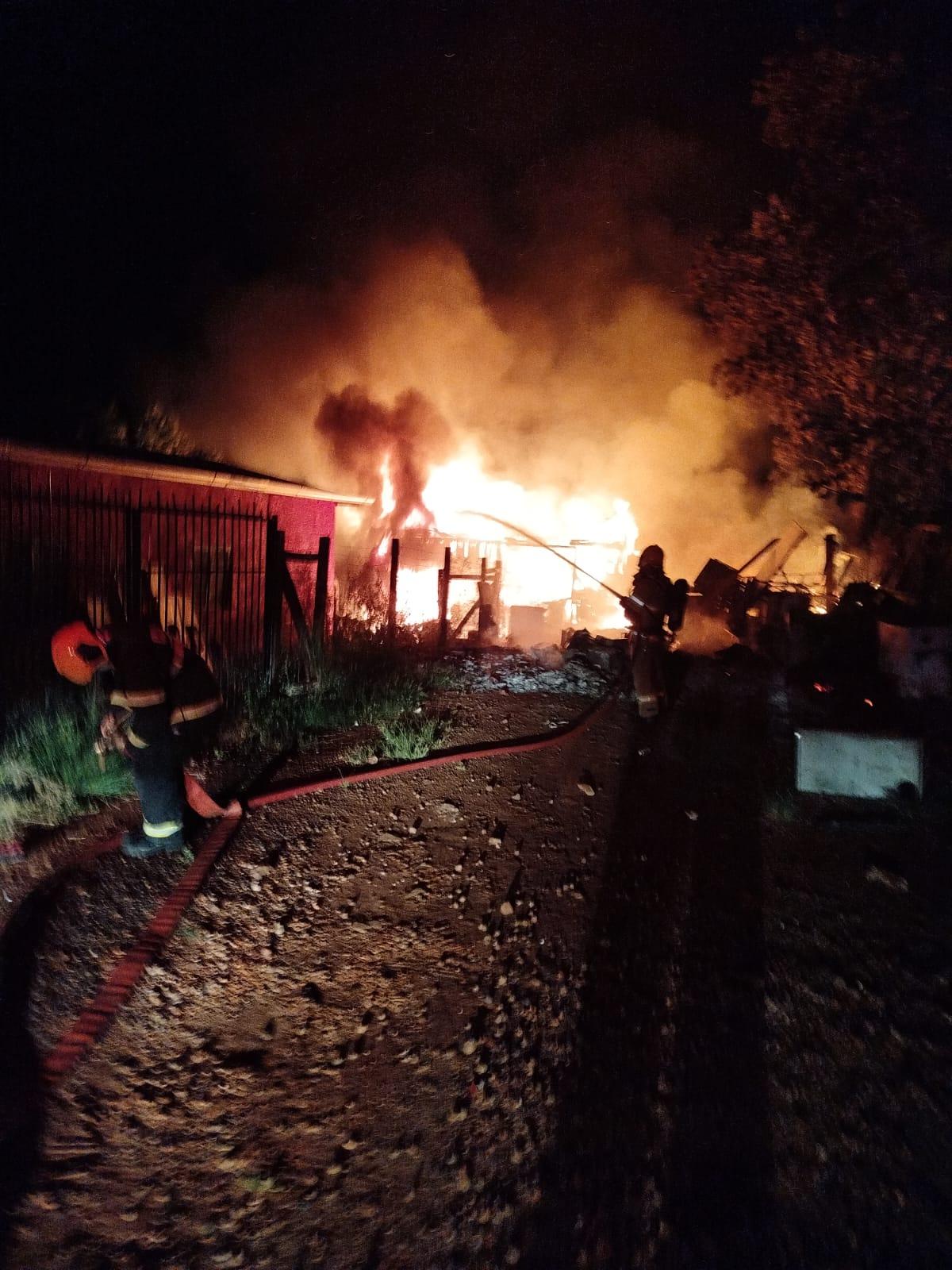 Incêndio em galpão agrícola no interior de Campo Erê/SC