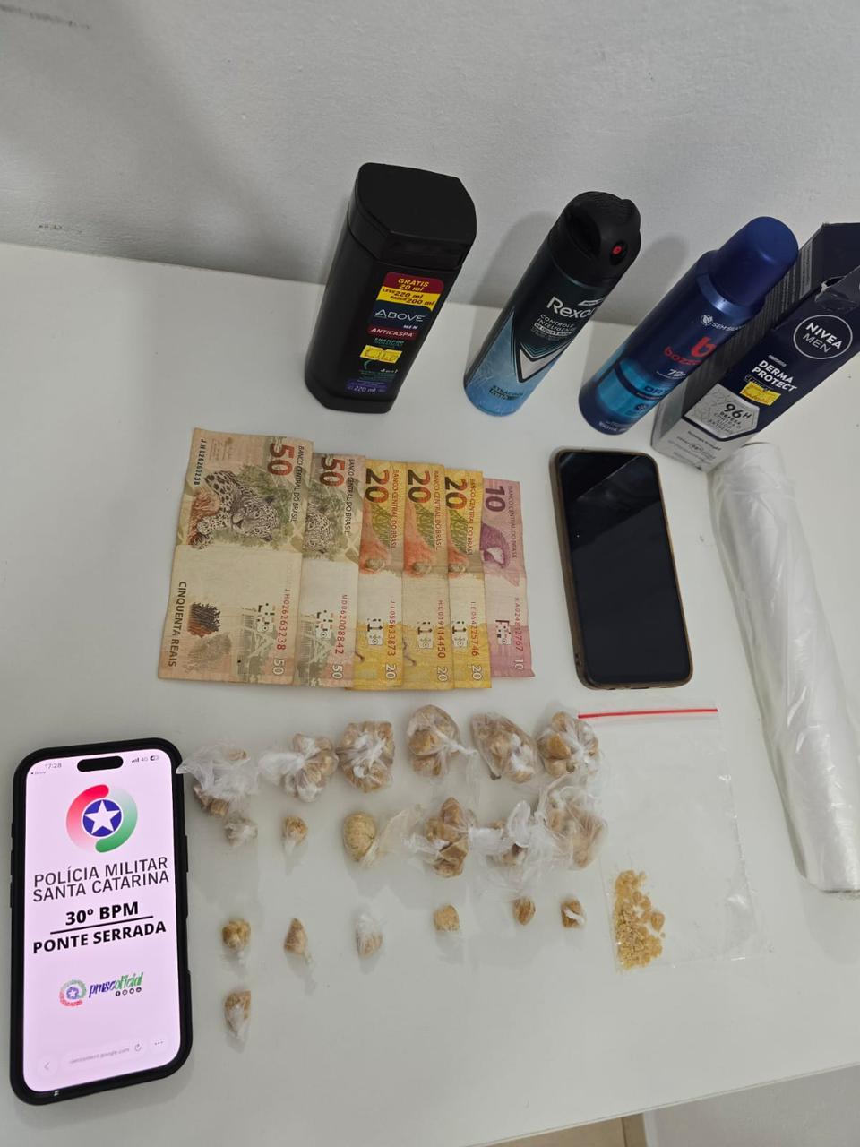 PM recupera produtos furtados e apreende crack durante ocorrência em Ponte Serrada