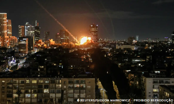 Guerra no Oriente Médio tem mais bombardeios e mortes neste domingo