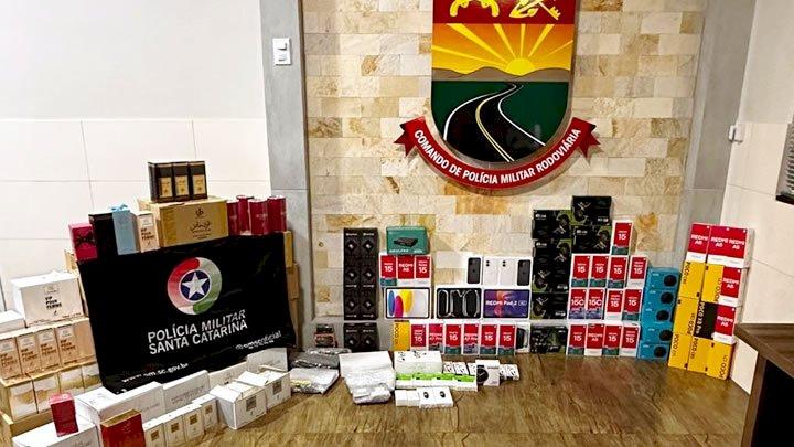 Carga de descaminho, trazida do Paraguai, é apreendida dentro de ônibus na SC-163