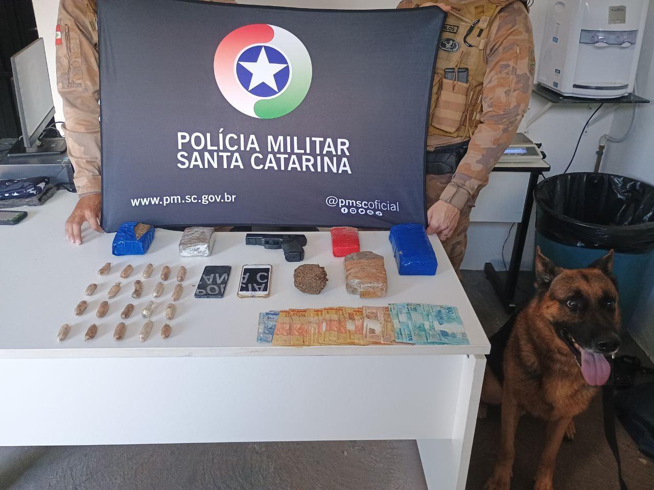 PMSC CUMPRE MANDADO DE PRISÃO EM ÁGUAS FRIAS E COMBATE A TRÁFICO DE DROGAS NO OESTE DE SC