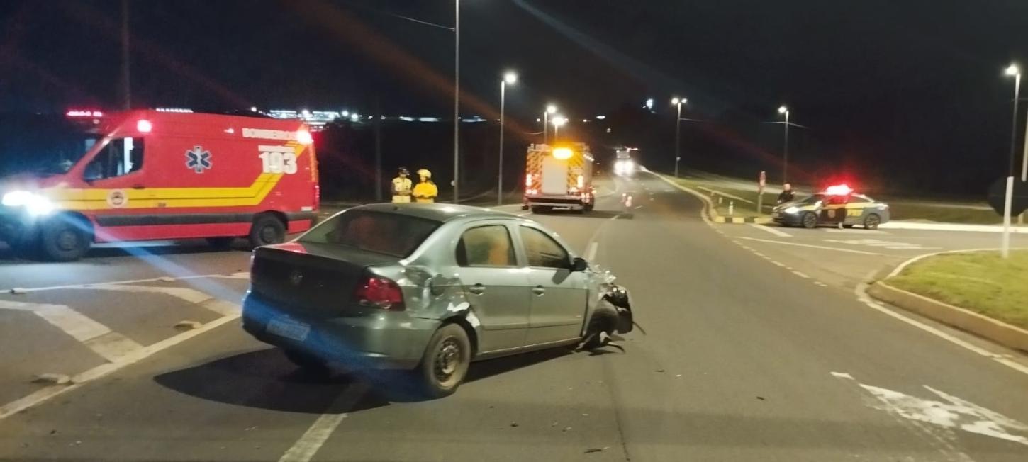 Bombeiros de Xanxerê atendem colisão entre dois veículos na BR-282