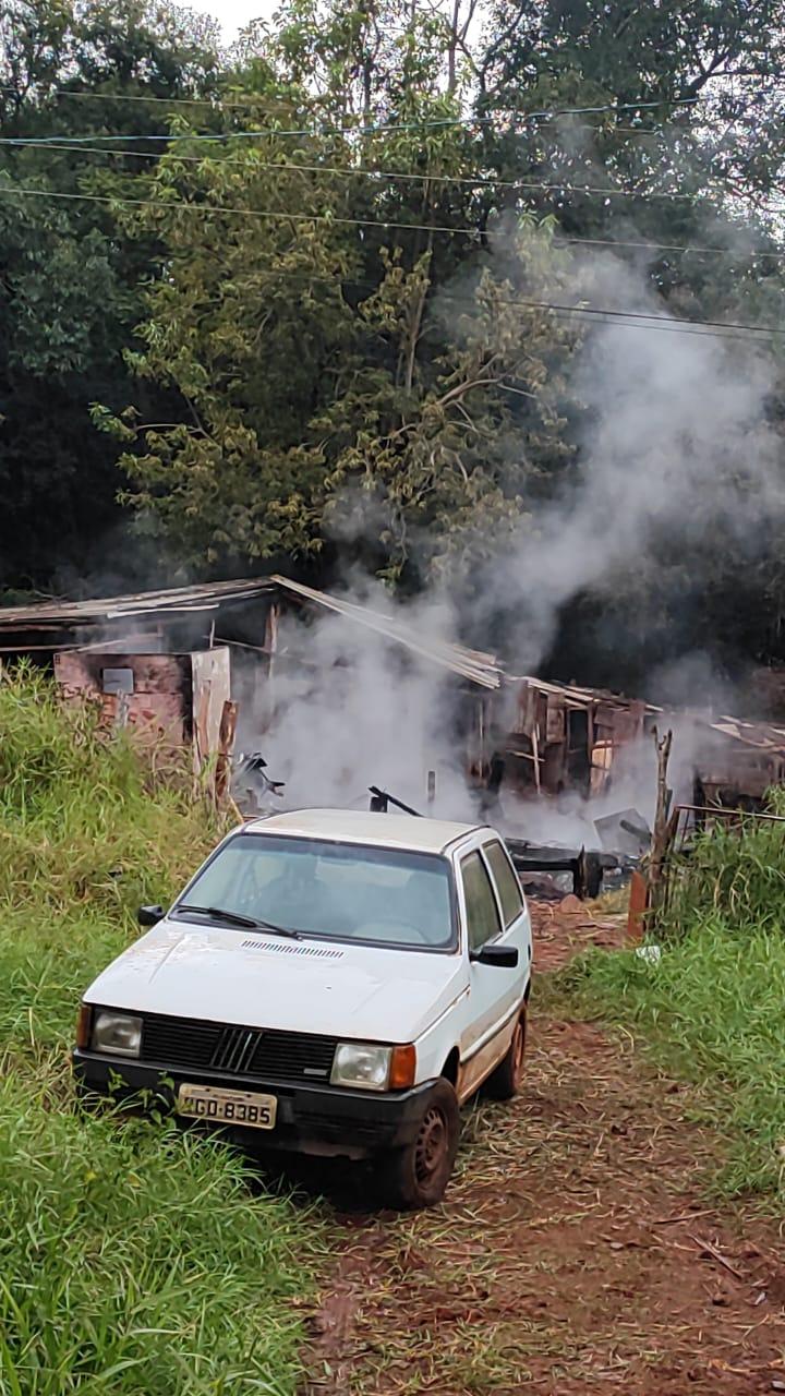 Incêndio em residência unifamiliar em Guatambu