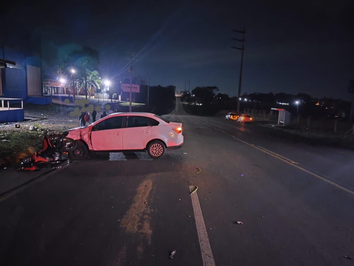 Colisão carro e moto deixa condutor da moto ferido e encaminhado ao HRO na SC-283