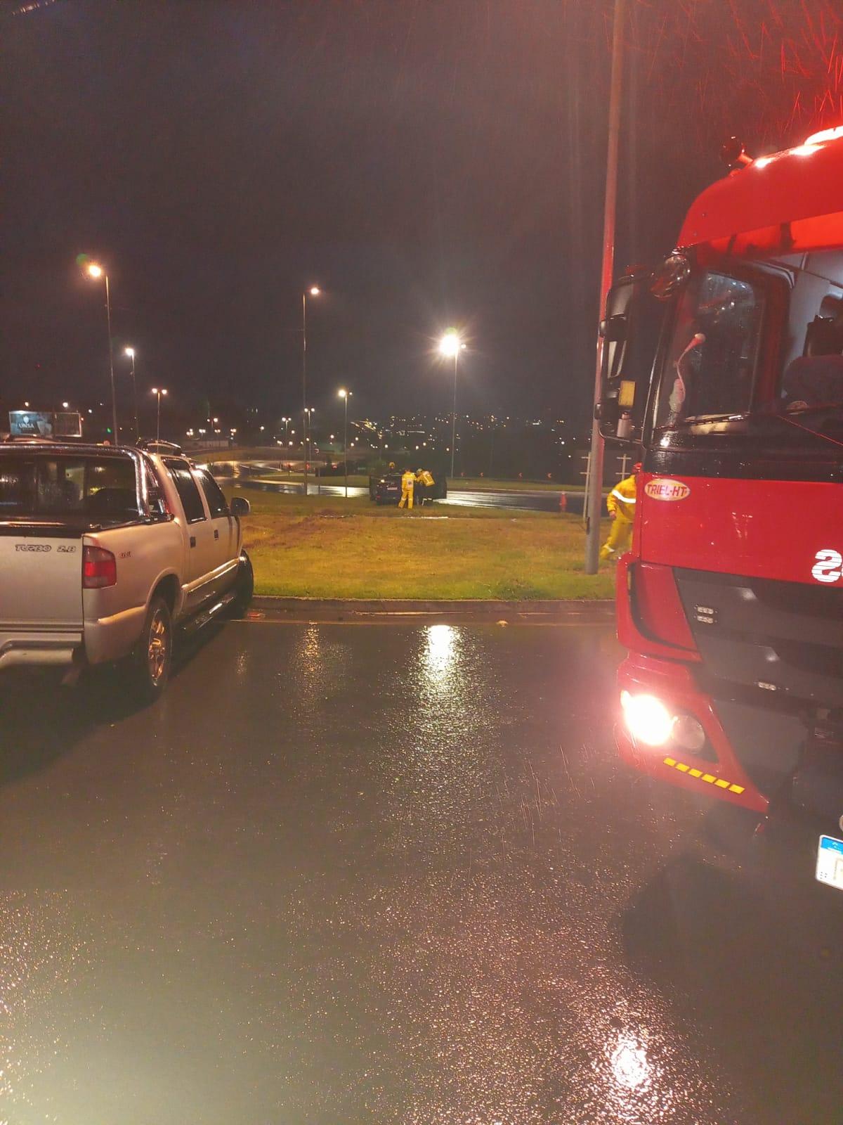 Colisão entre dois veículos deixa três vítimas na BR-282