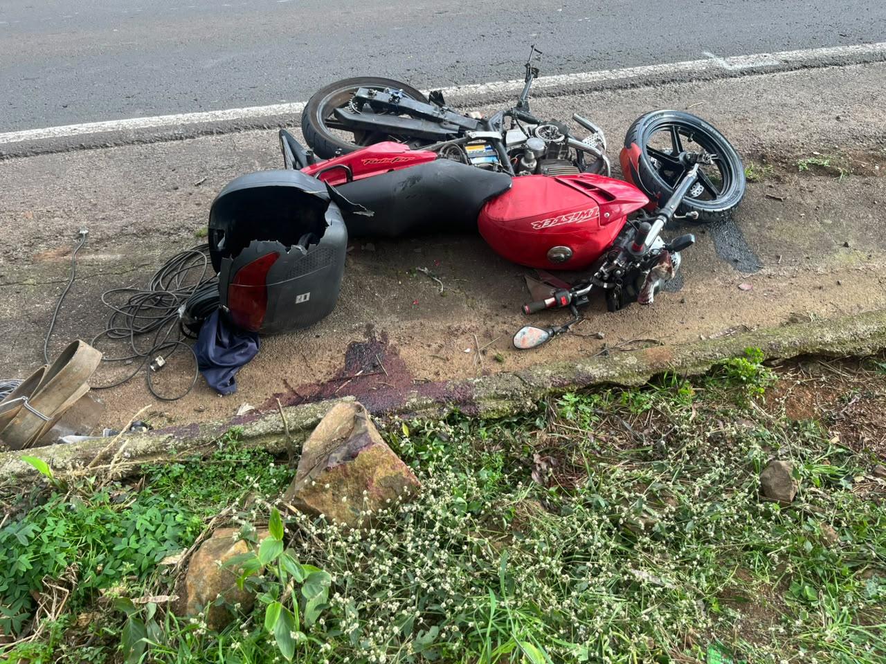 Motociclista de 48 anos vem a óbito após colisão moto e carreta na SC-157 em Coronel Freitas