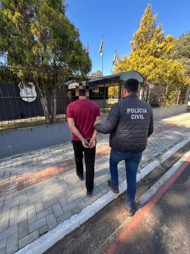 SÃO LOURENÇO DO OESTE/SC: POLÍCIA CIVIL CUMPRE MANDADO DE PRISÃO TEMPORÁRIA CONTRA HOMEM INVESTIGADO POR CRIMES SEXUAIS