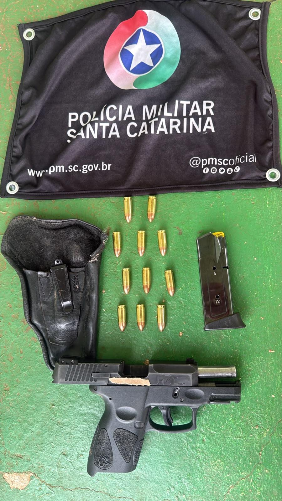 Homem é preso por porte ilegal de arma de fogo na SC-155 em Abelardo Luz