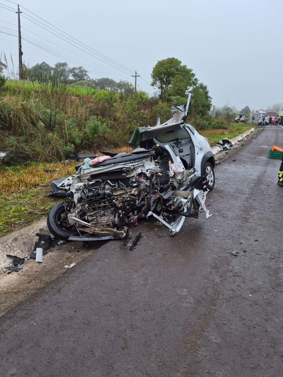 Mulher more em grave acidente na BR-282 no Oeste de Santa Catarina