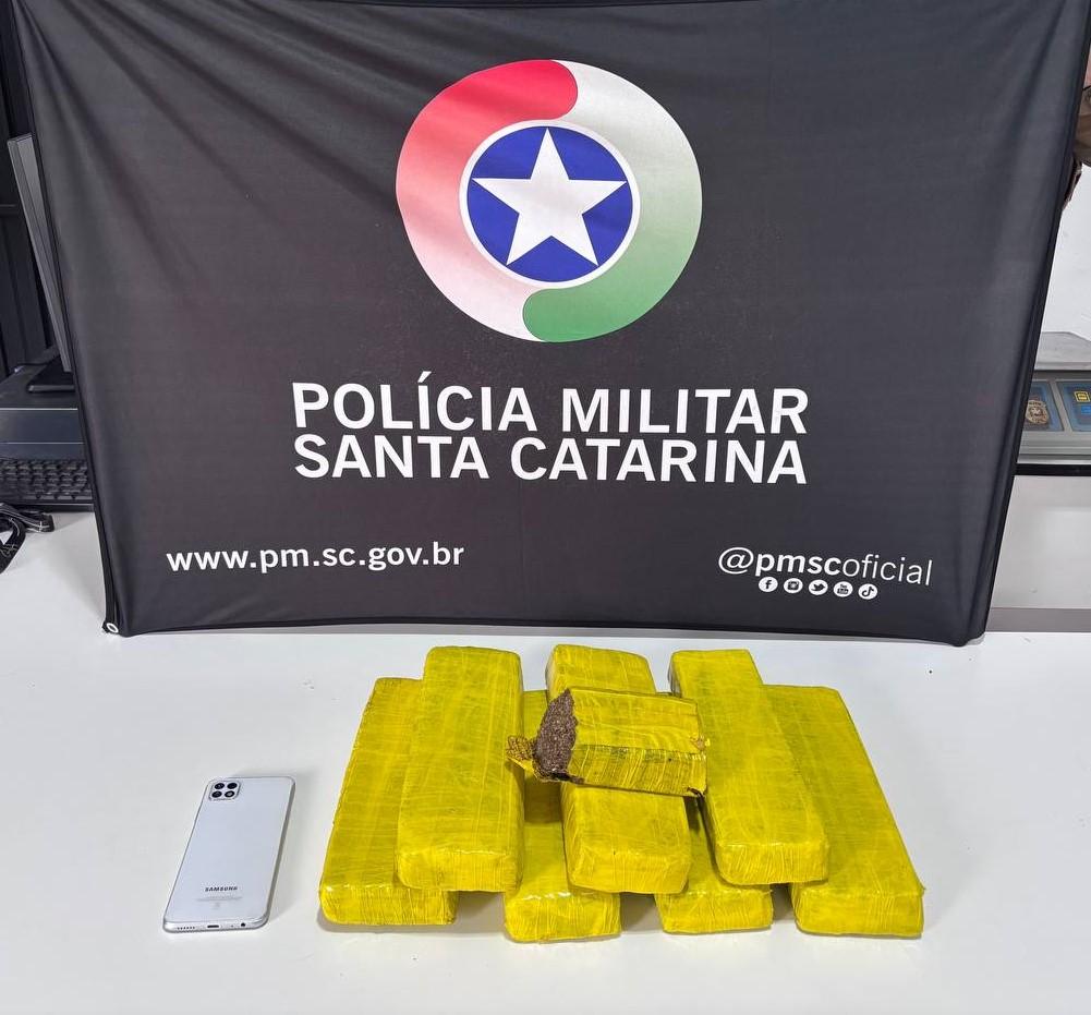 Homem de 30 anos é preso com quase 5 kg de maconha no Bairro Líder em Chapecó