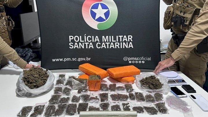 Mais de 25 quilos de maconha são apreendidos em Chapecó e Cordilheira Alta