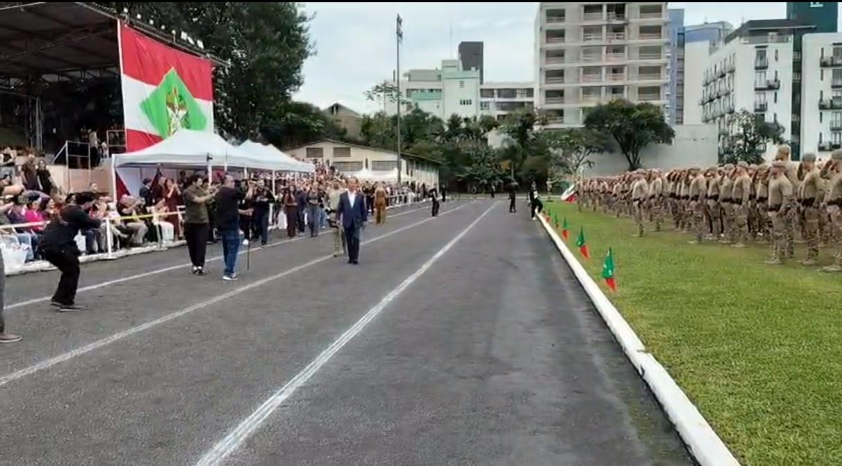 *PMSC forma 948 novos soldados temporários em Santa Catarina*