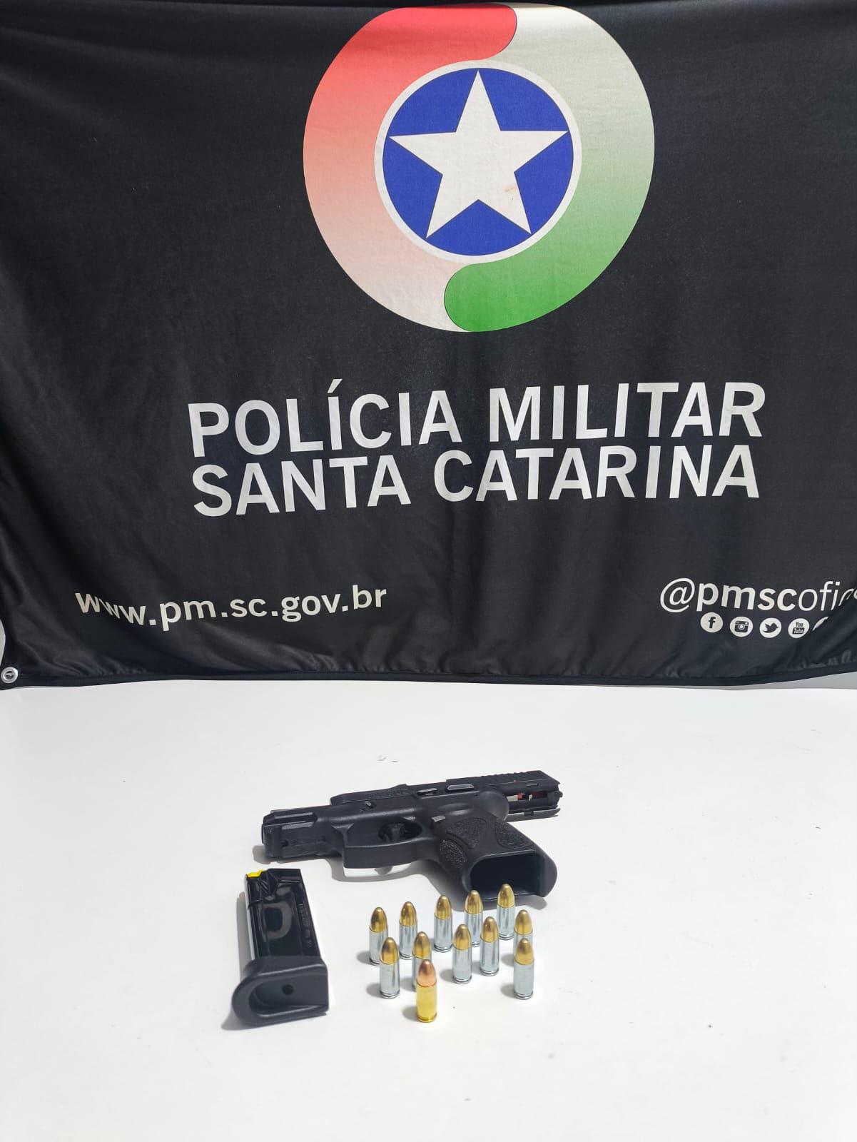 Porte  ilegal de arma de fogo com numeração suprimida em Chapecó